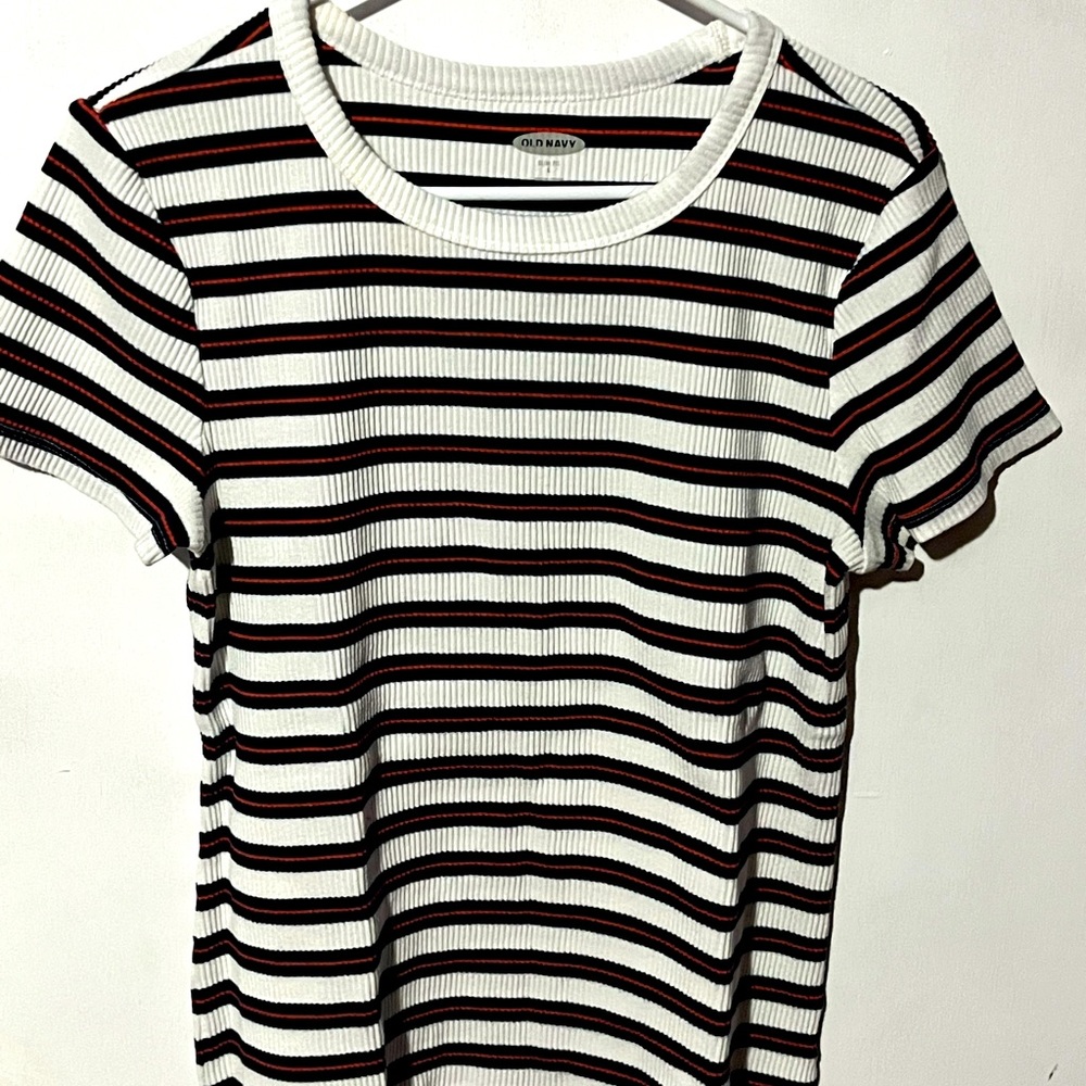 Old navy crew neck top
